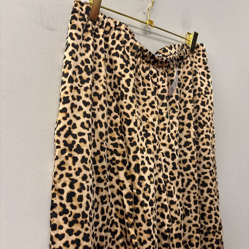 Brown/ Black Leopard Print Silky Pull On Pants Medium