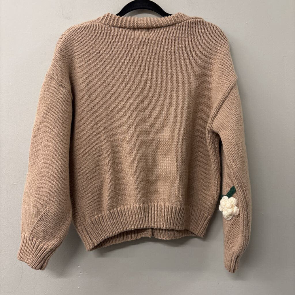 Luna Ivy Chunky Knit Flower Cardigan Medium