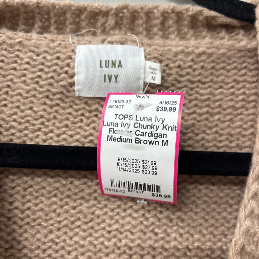 Luna Ivy Chunky Knit Flower Cardigan Medium