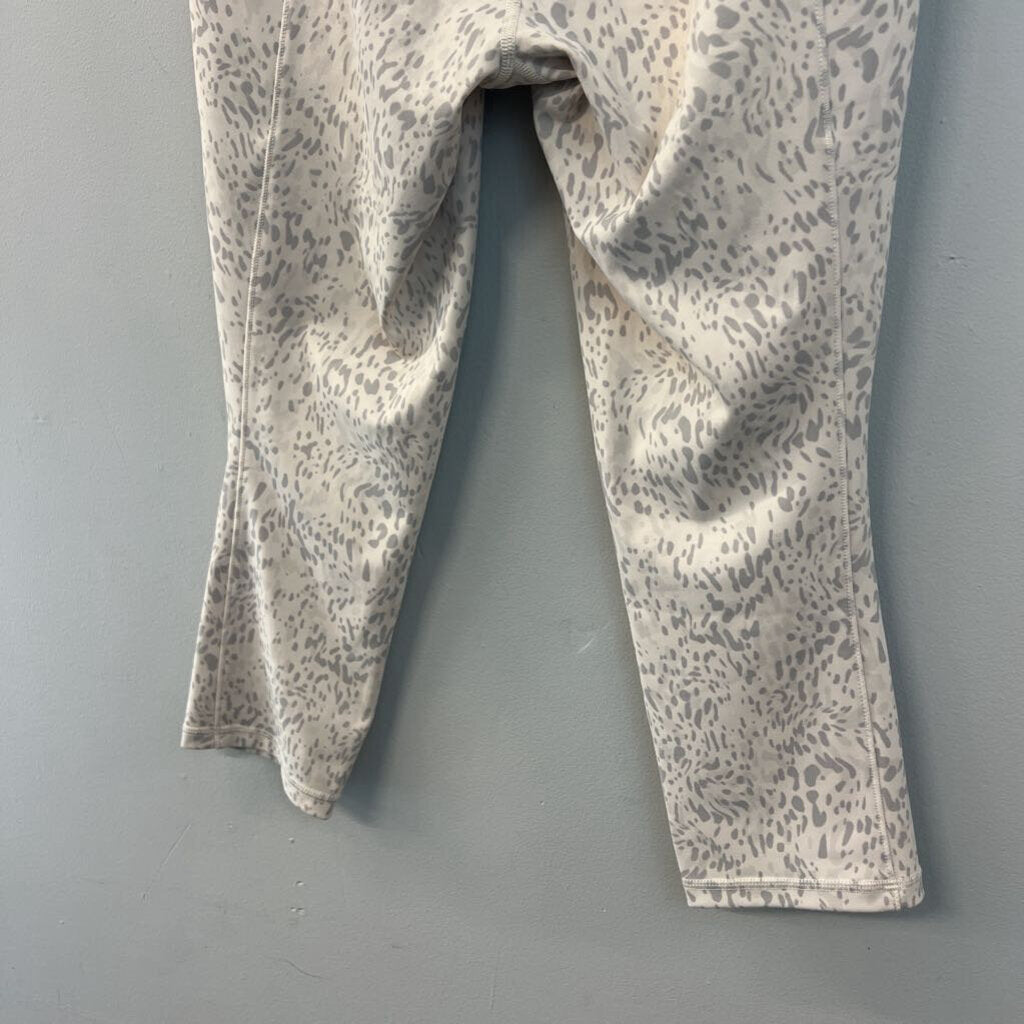 Athleta Salutation Stash Printed Crop Leggings Medium