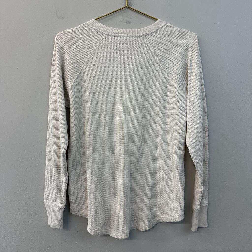 American Eagle Waffle Knit Longsleeve V-Neck Small
