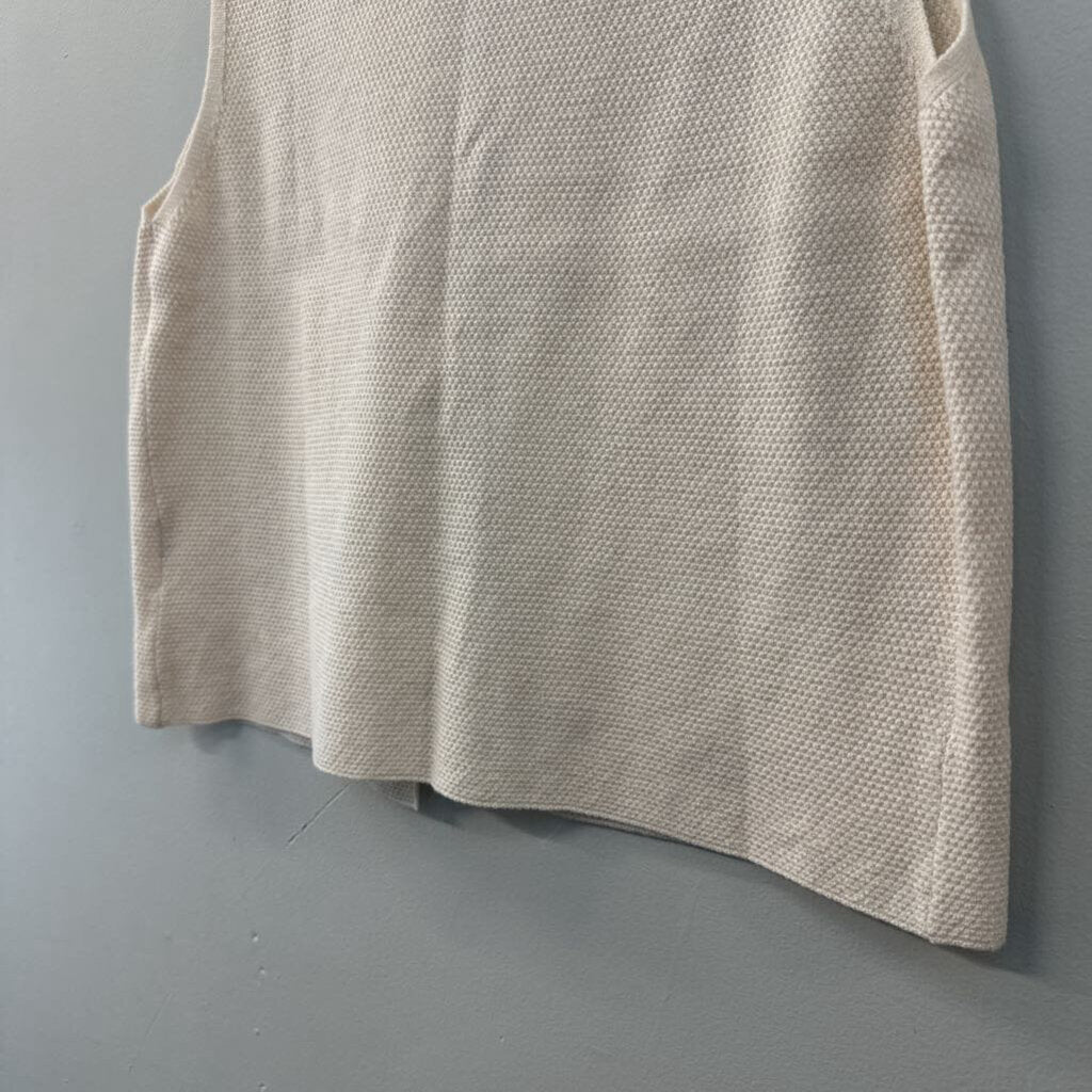 Knit Tie Front Vest Medium