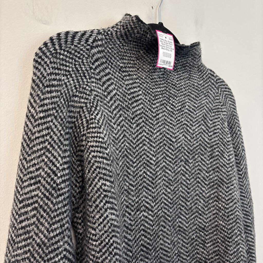 Max Studio Mock Neck Chevron Sweater Extra Small
