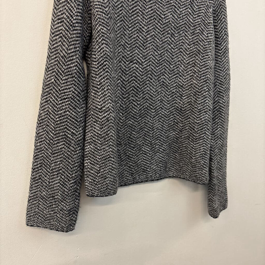Max Studio Mock Neck Chevron Sweater Extra Small