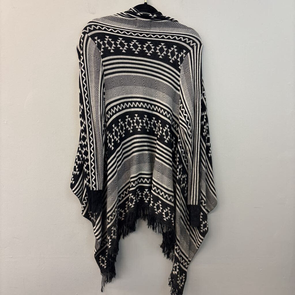 Maddison Printed Fringe Kimono Jacket Large