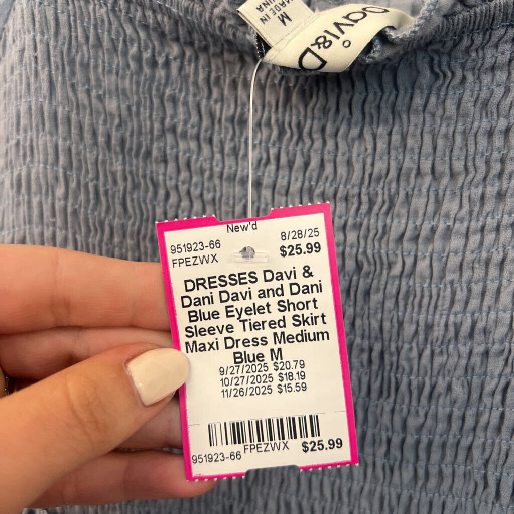 Davi and Dani Blue Eyelet Short Sleeve Tiered Skirt Maxi Dress Medium