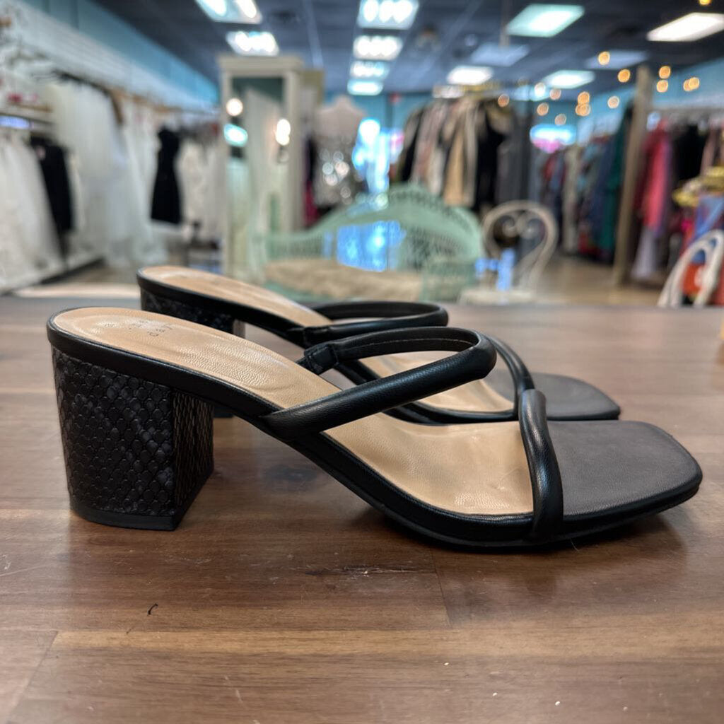 Black Double Strap Block Heels 7.5