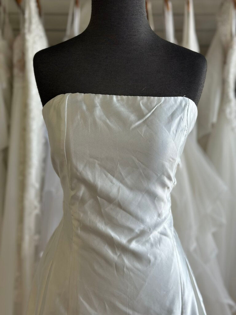 Lulus Ivory Strapless A Line Bridal Gown Extra Large