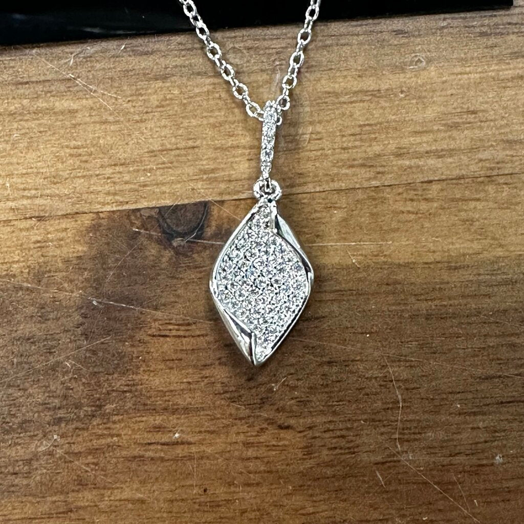 Marionat Silver/ Rhinestone Earrings/ Pendant Necklace Set