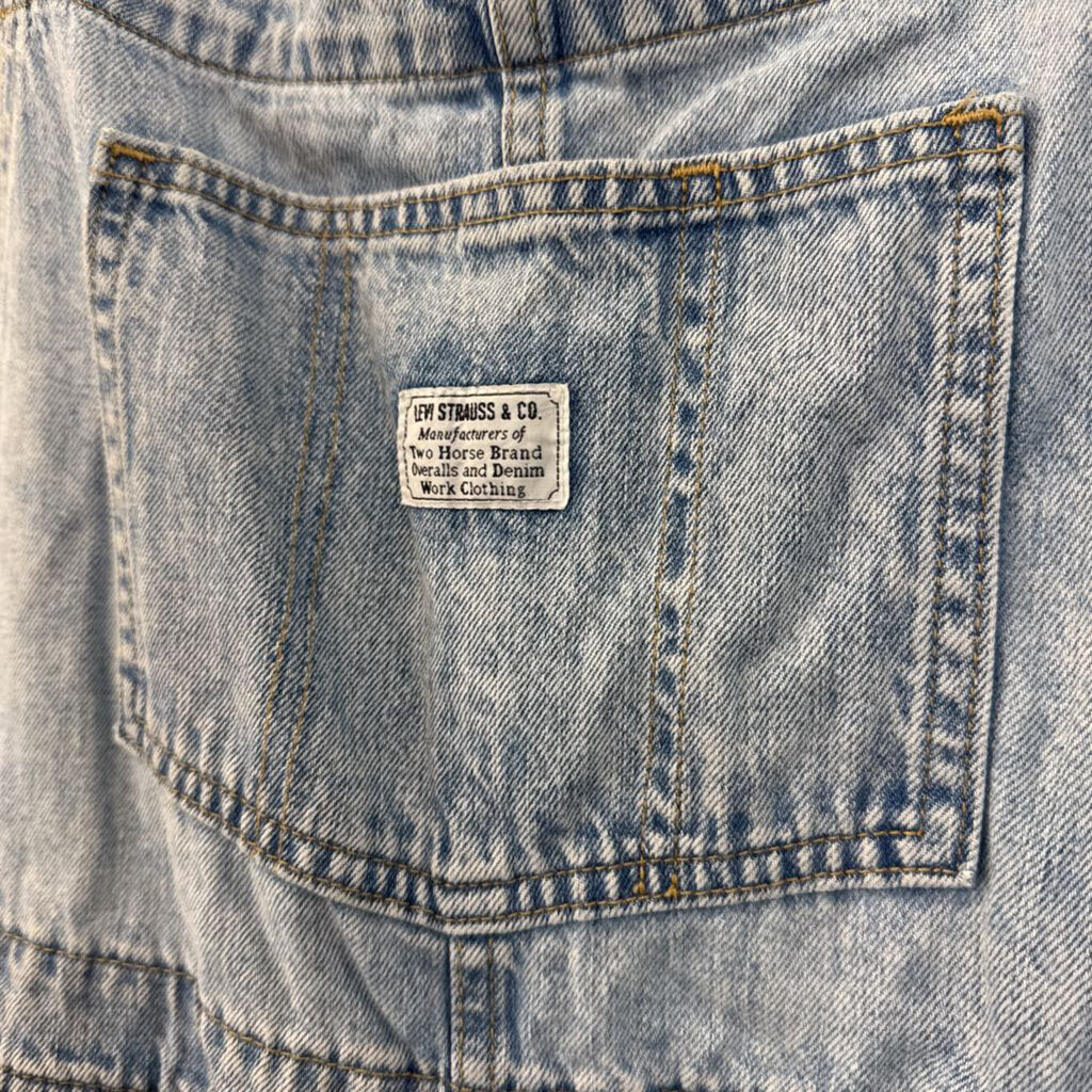 Levi Light Wash Denim Shorts Overalls Medium