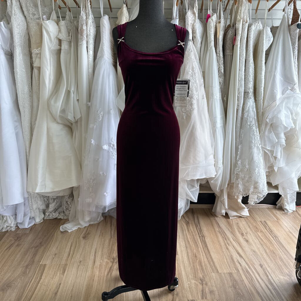 Fashion Bug Burgundy Velvet Long Formal Dress 16