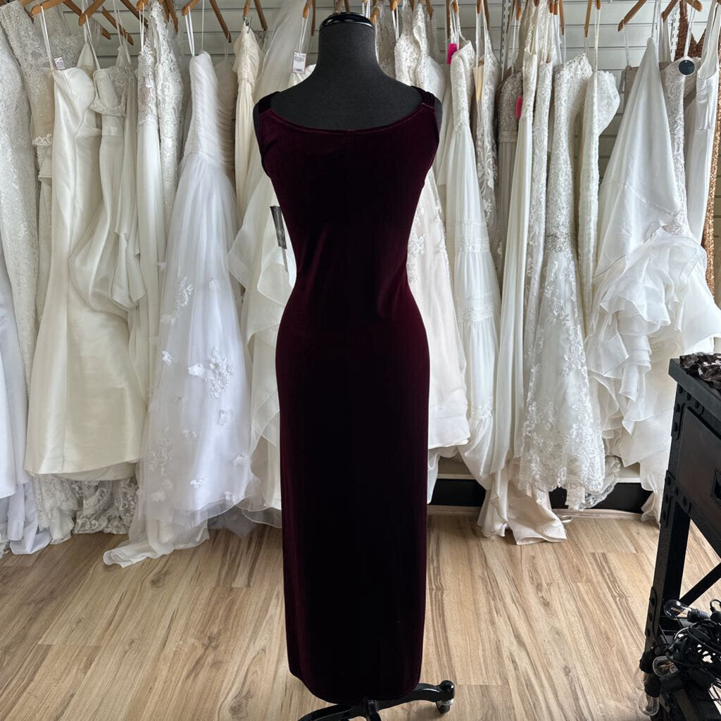 Fashion Bug Burgundy Velvet Long Formal Dress 16