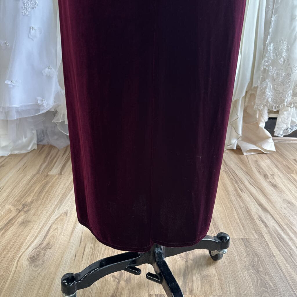Fashion Bug Burgundy Velvet Long Formal Dress 16