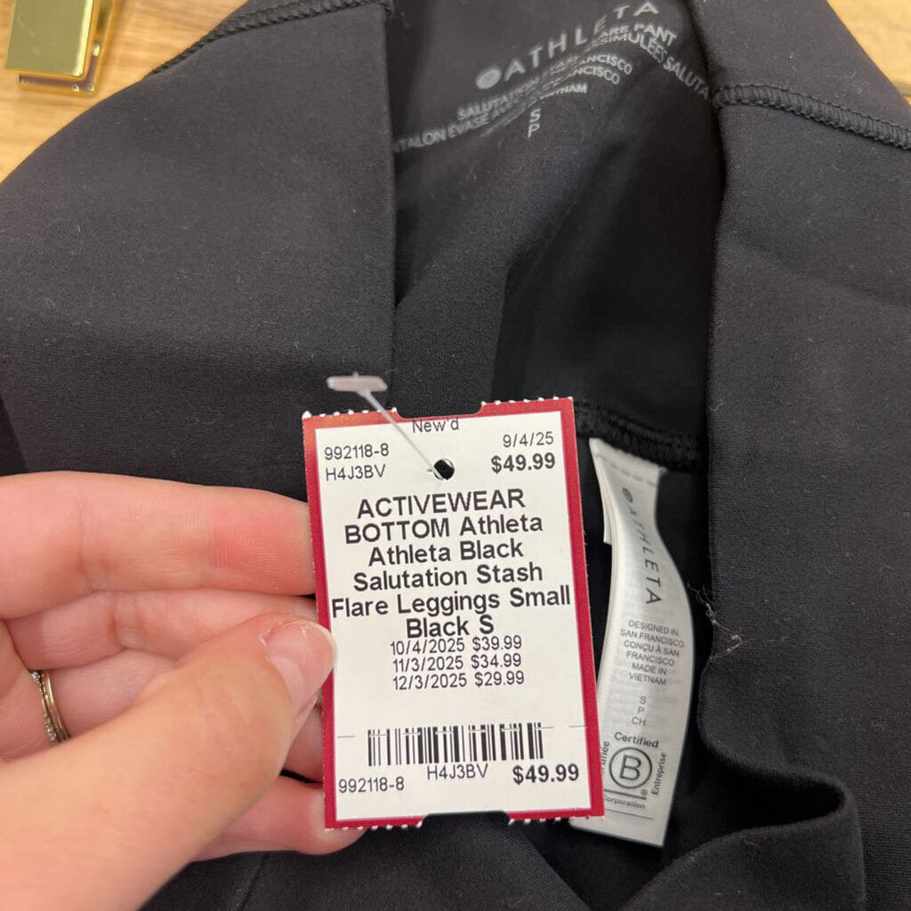 Athleta Black Salutation Stash Flare Leggings Small