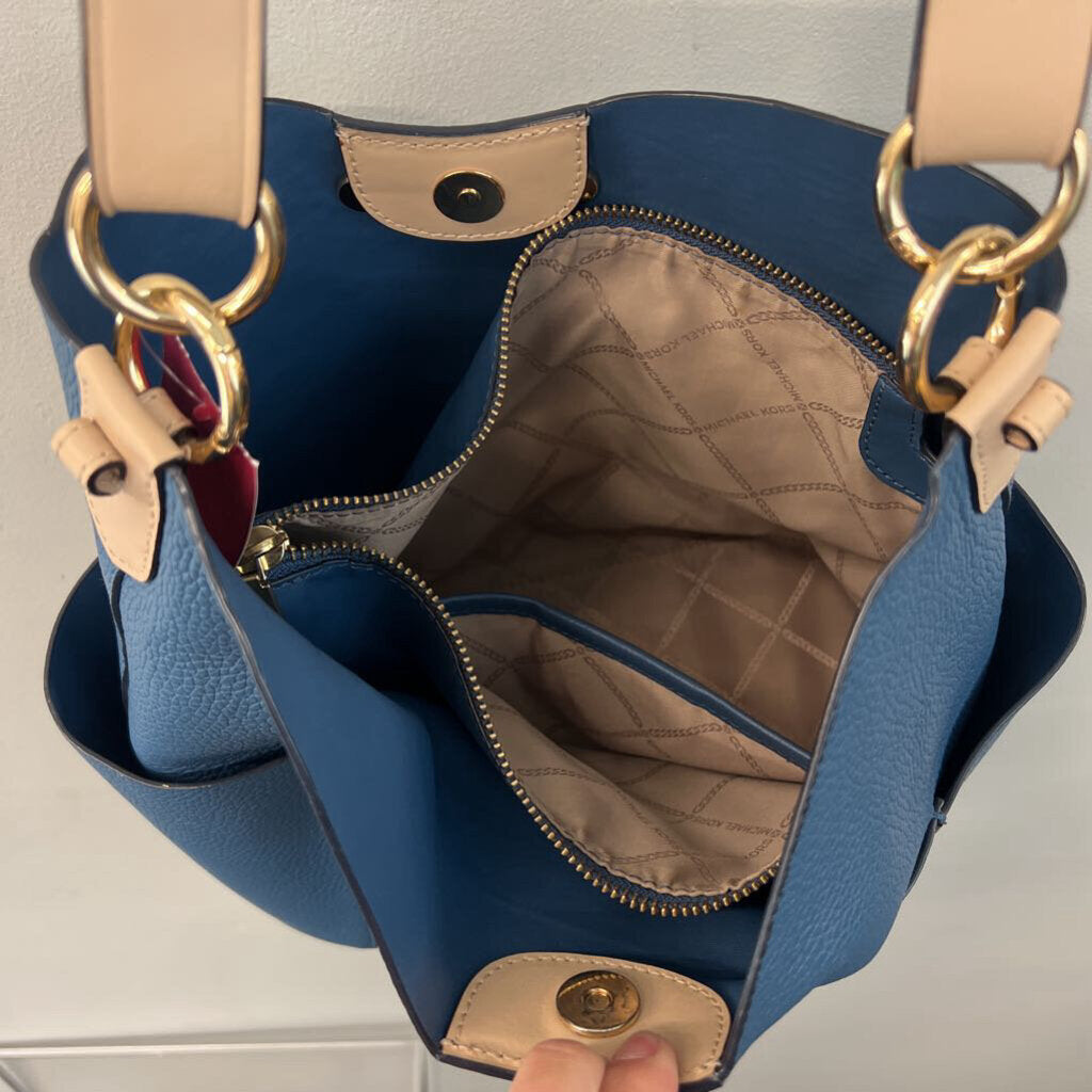 Michael Kors Blue/ Beige Leather Bedford Bucket Purse