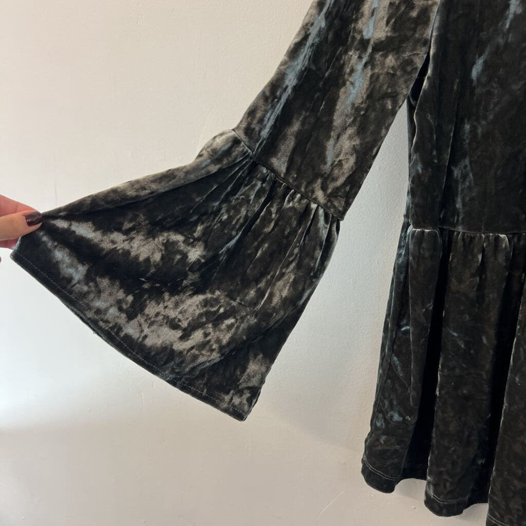 Cupio Grey Velvet Long Sleeve Top Large