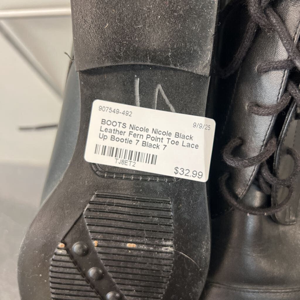 Nicole Black Leather Fern Point Toe Lace Up Bootie 7