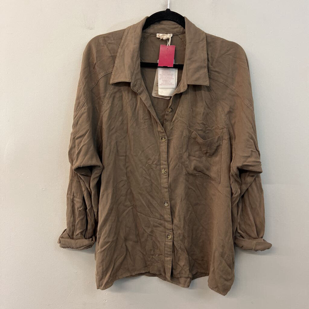 Hem and Thread Olive Long Sleeve Button Down Top Large