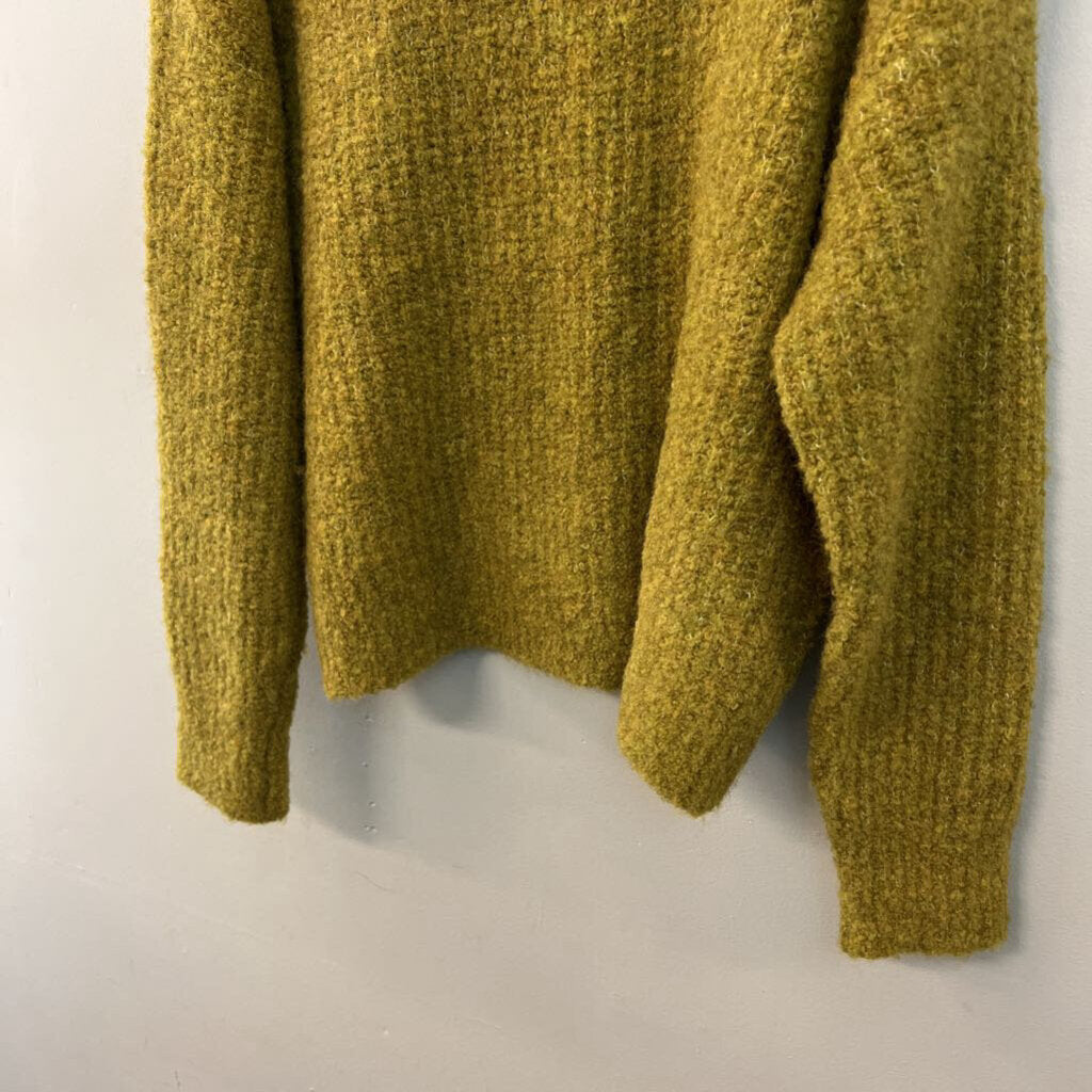 Sweet Rain Green Knit Long Sleeve Sweater Medium