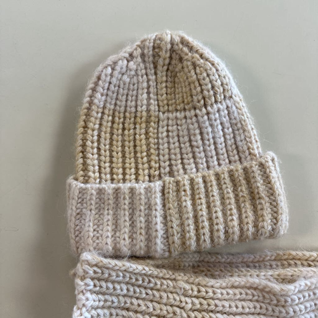 Universal Thread Cream/ Beige Chunky Knit Scarf and Beanie Set