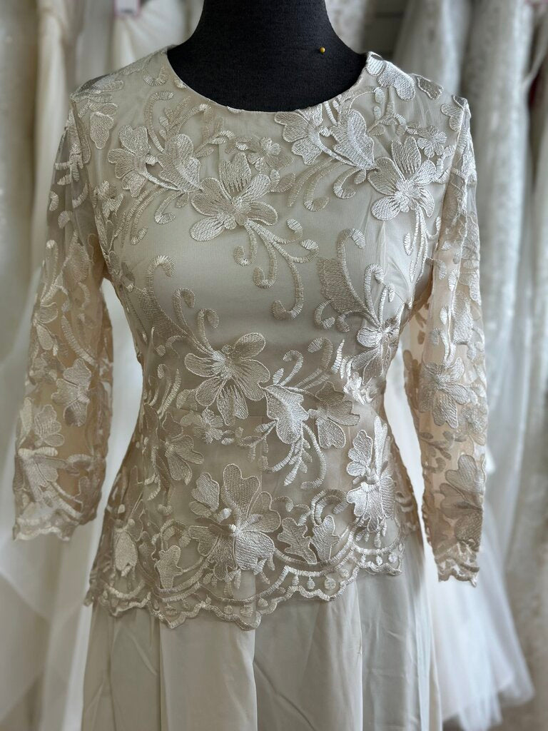 ShallWe Light Gold Lace Long Sleeve Top Long Formal Dress Small