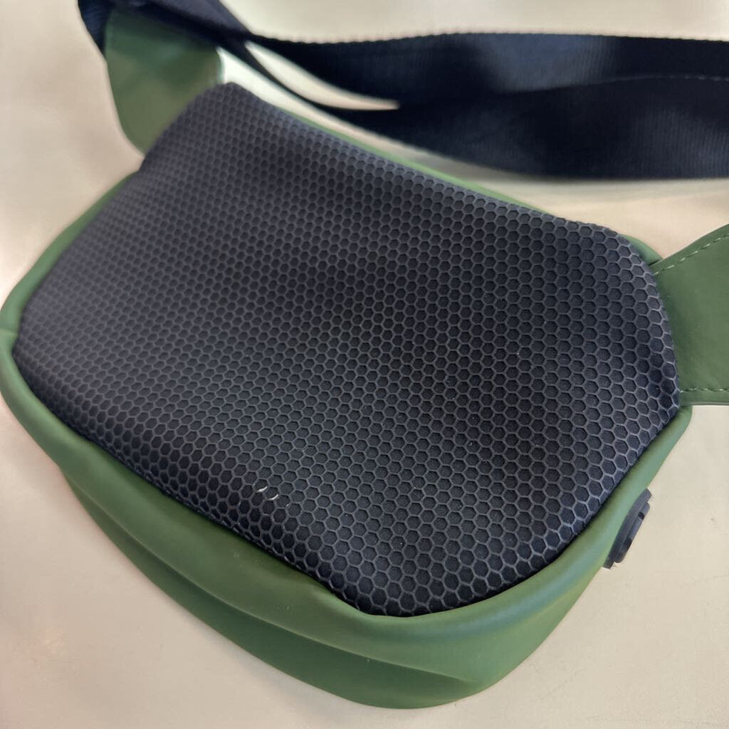 Hunter Green Belt Bag