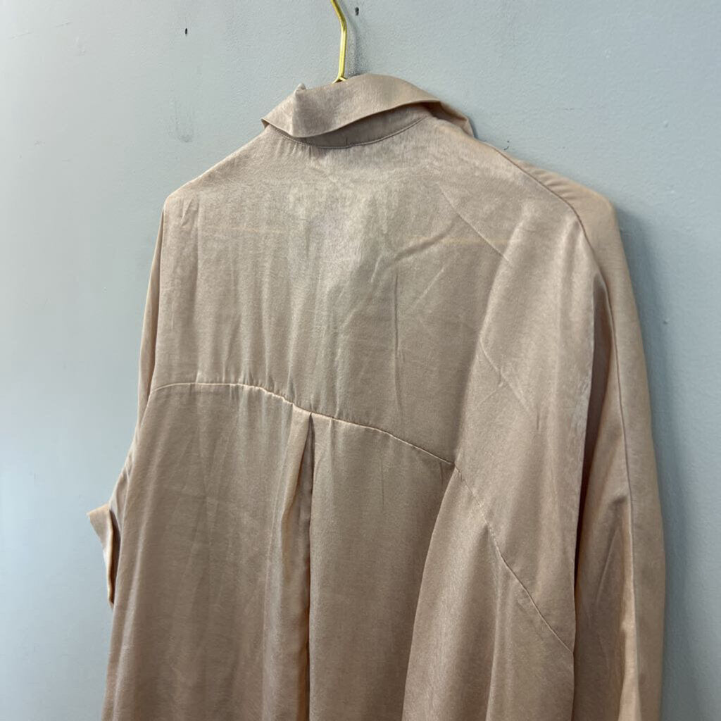 Andree Gold Silky Short Sleeve Boxy Top Medium/ Large