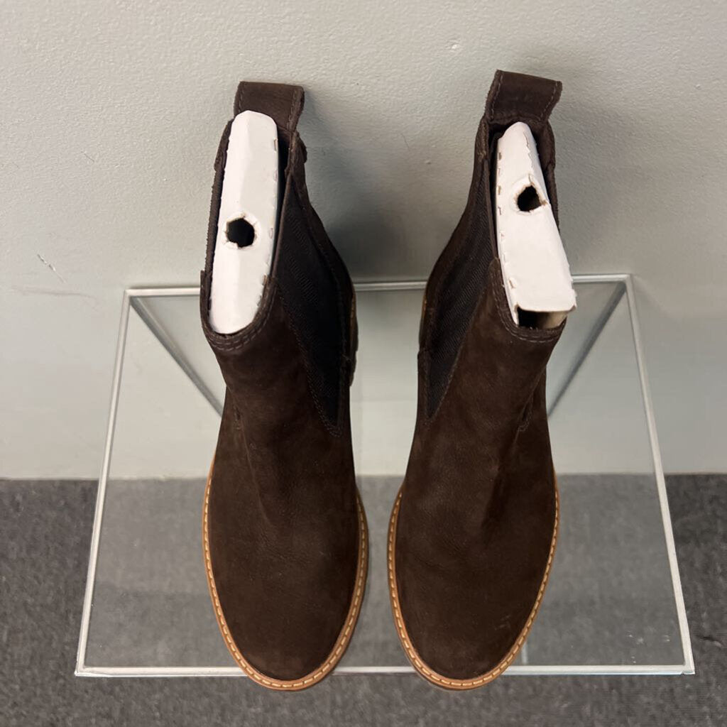 Timberland Brown Suede Courmayeur Valley Chelsea Boots 7