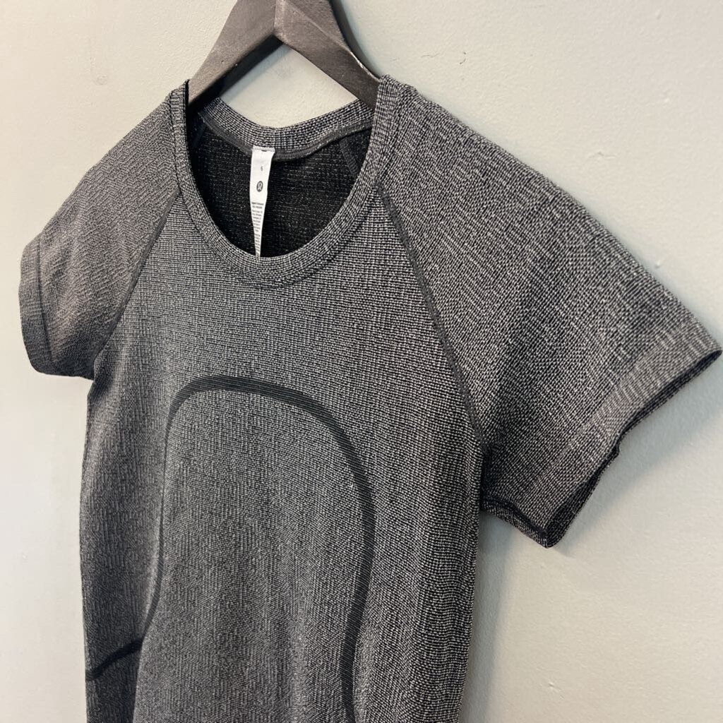 Lululelmon Grey/ White Shimmer Cropped Short Sleeve Top 6