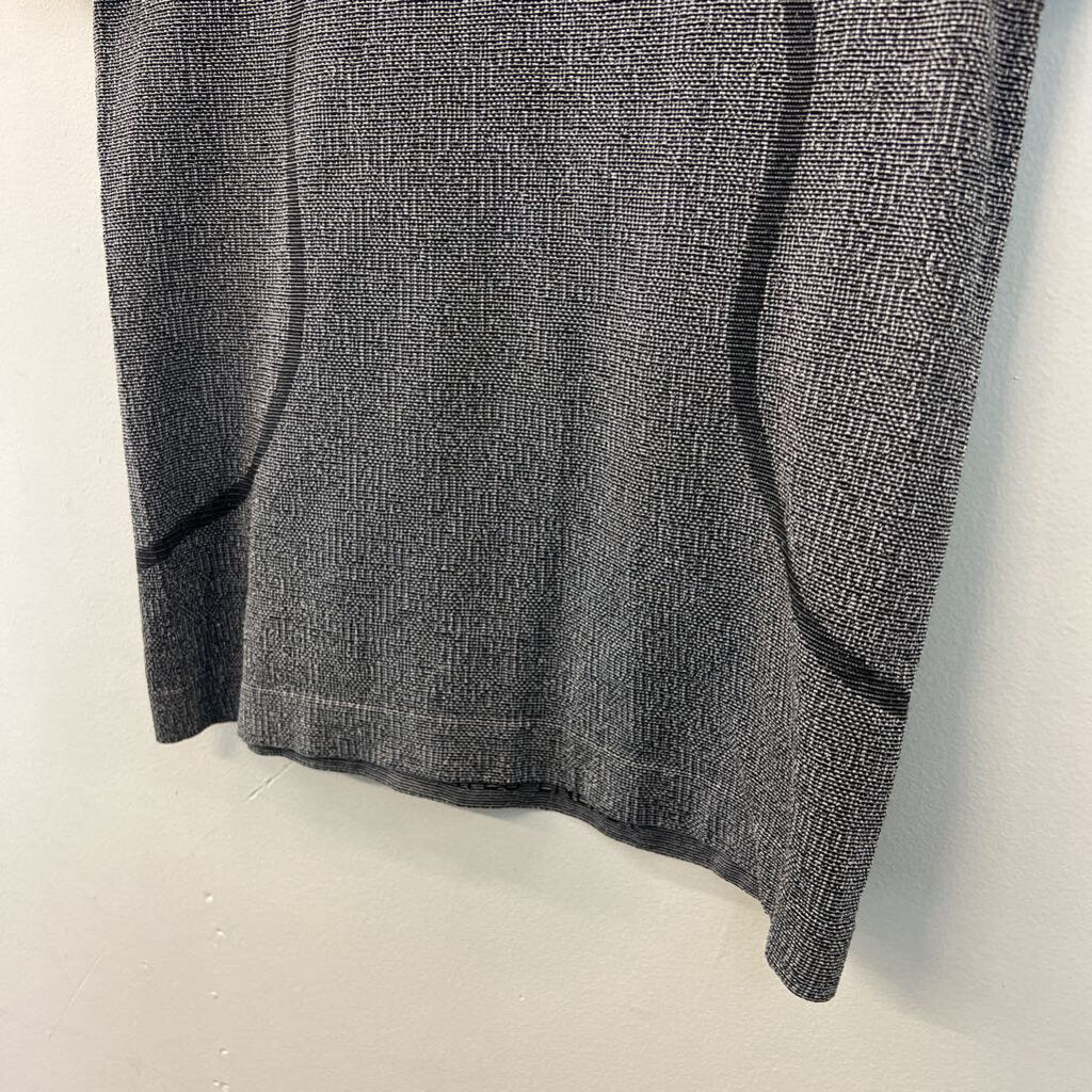 Lululelmon Grey/ White Shimmer Cropped Short Sleeve Top 6