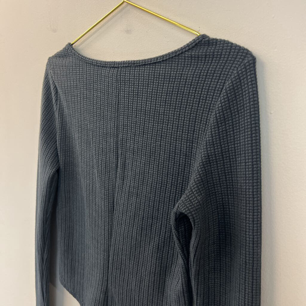 Listicle Grey Textured Cropped Long Sleeve Top Small