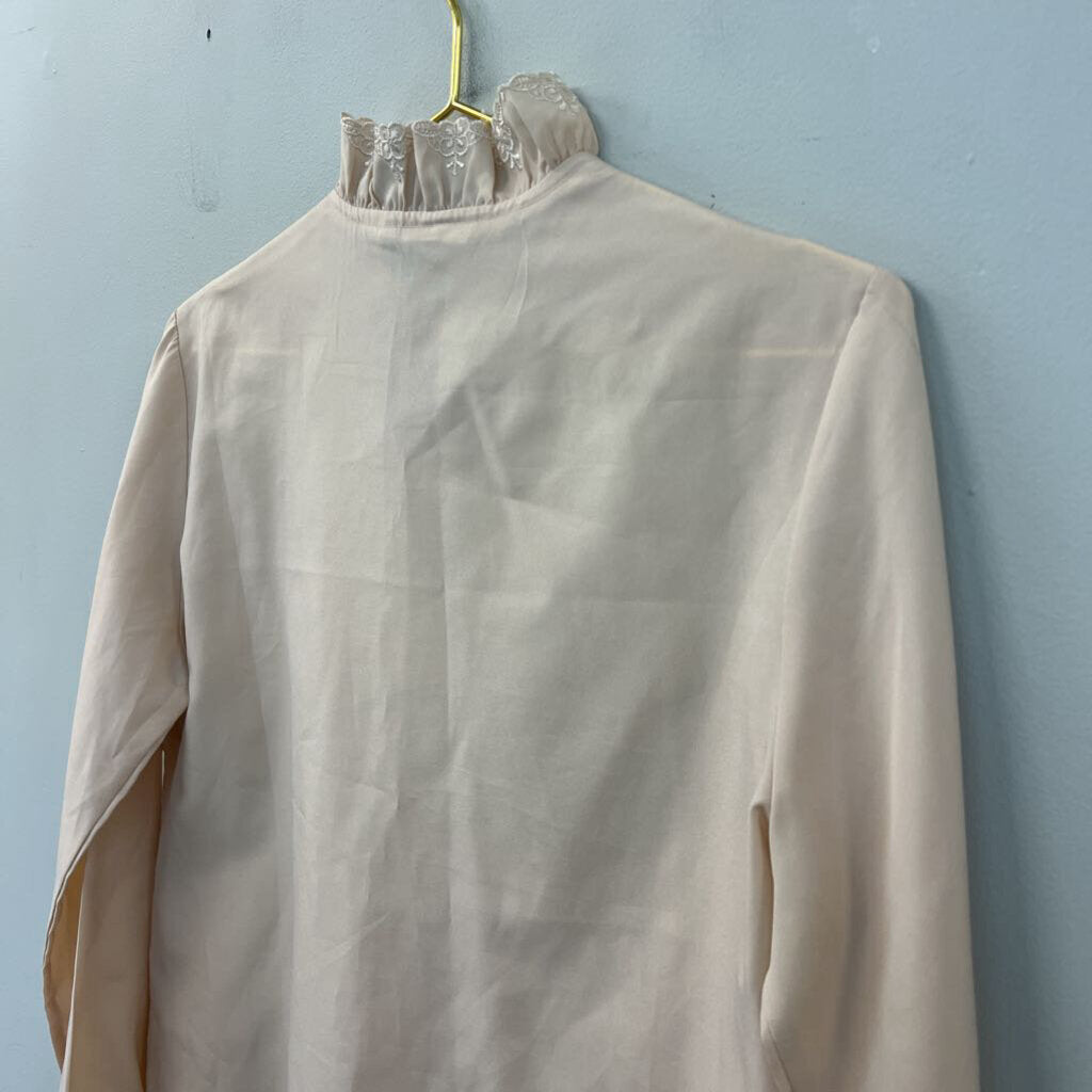 Vintage Jonquil Blush Lace Detail Long Sleeve Button Down Top 14
