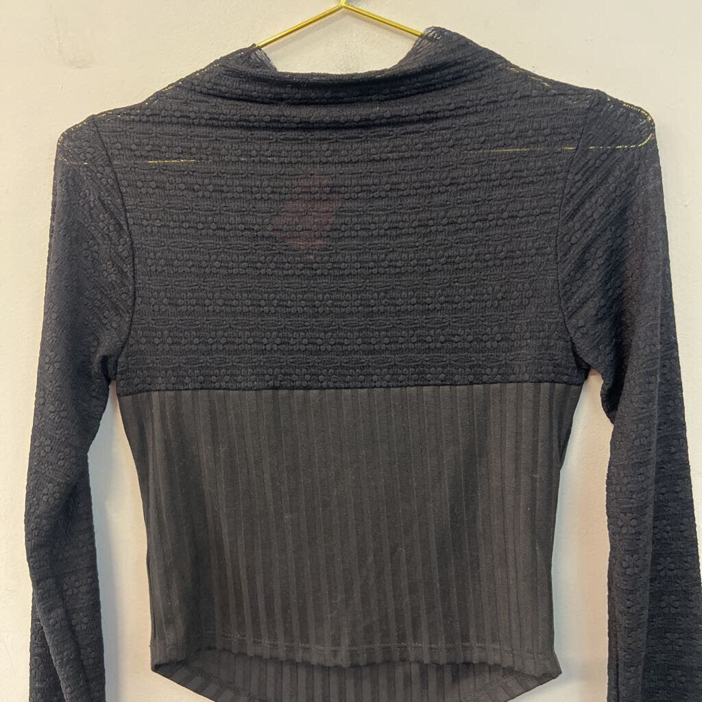 Altar'd State Black Lace Cropped Long Sleeve Mock Neck Top Medium