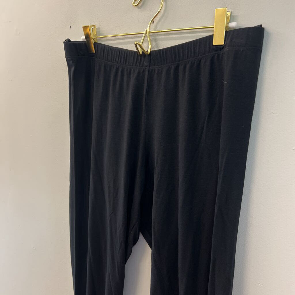 Mat Black Pull On Leggings Small/ Medium