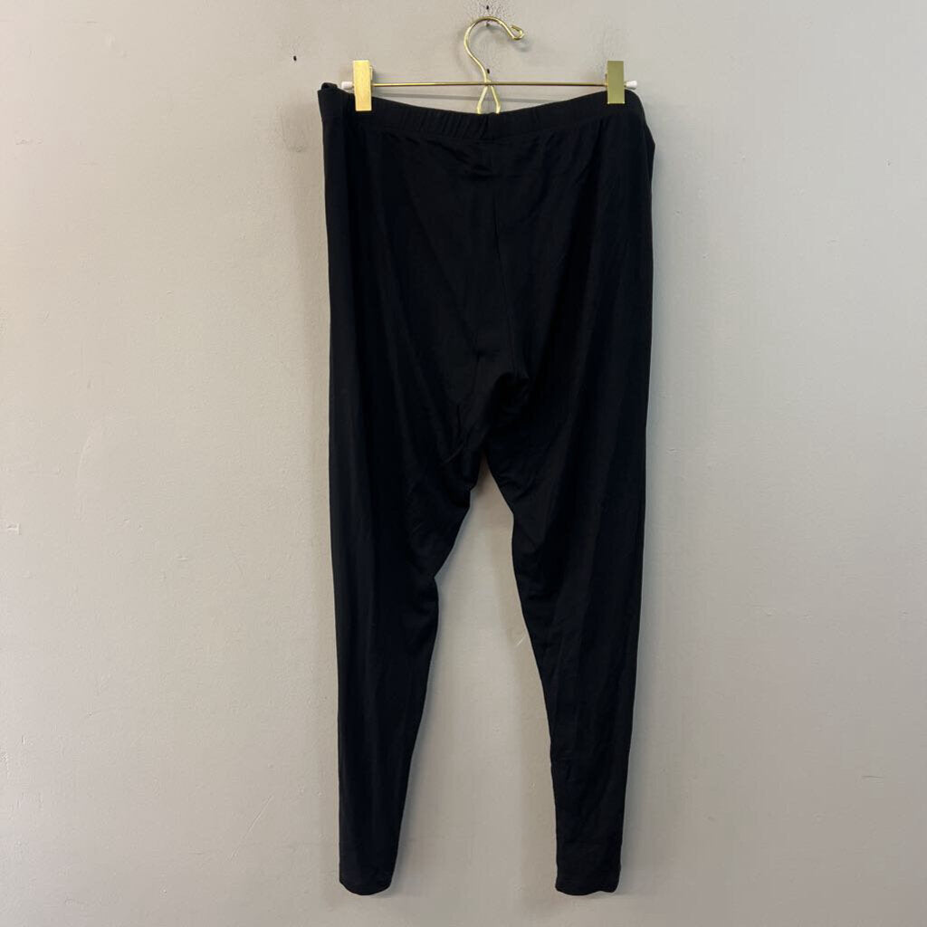 Mat Black Pull On Leggings Small/ Medium