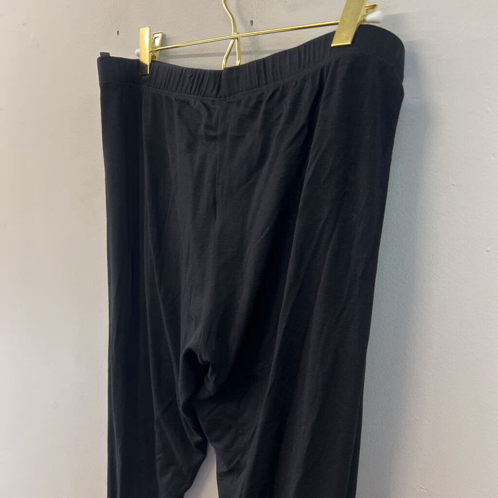 Mat Black Pull On Leggings Small/ Medium