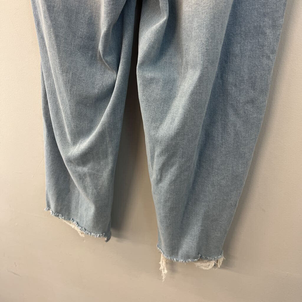 Mat Jeans Light Wash Distressed Wide Leg Jeans Large