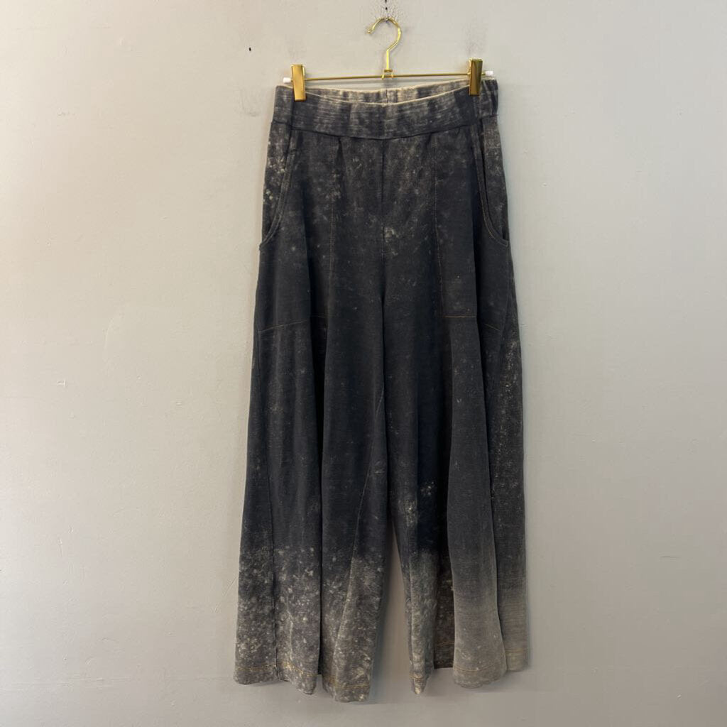 Aratta Silent Journey Grey/ White Pull On Wide Leg Pants Extra Small