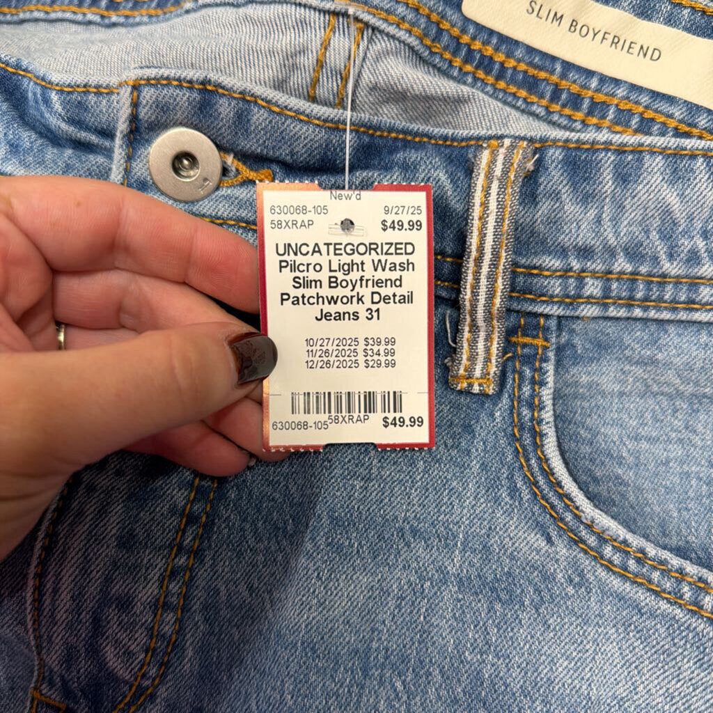 Pilcro Light Wash Slim Boyfriend Patchwork Detail Jeans 31