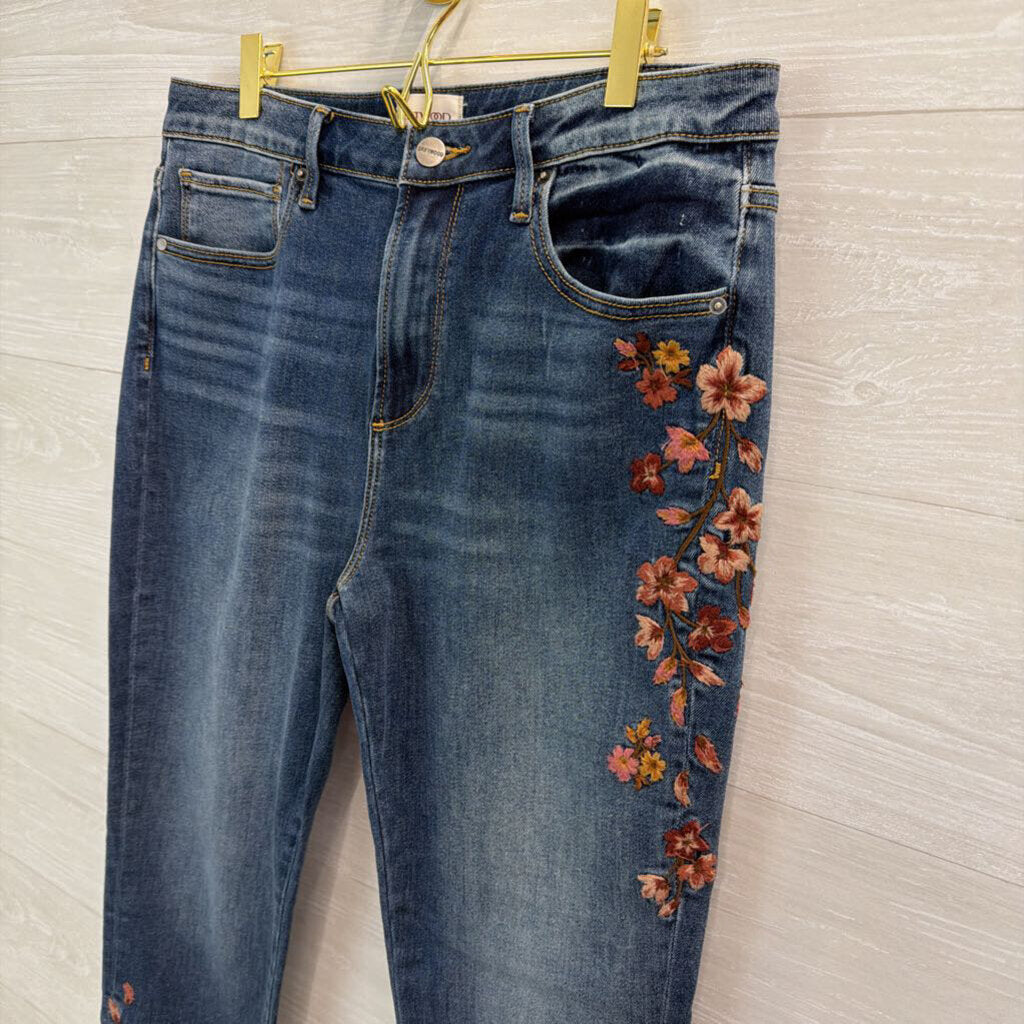 Driftwood Dark Wash Embroidered Flower Jackie High Rise Jeans 31