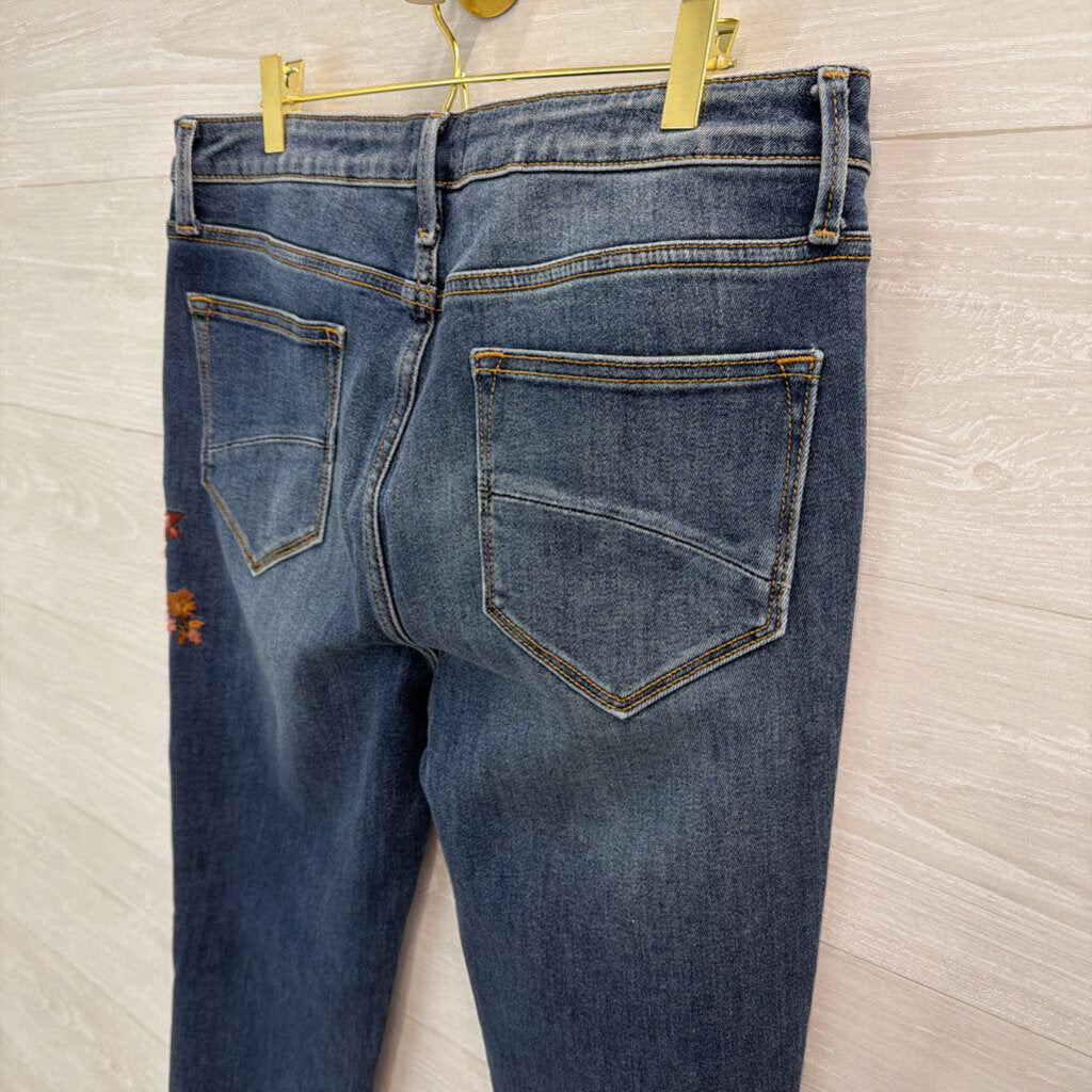 Driftwood Dark Wash Embroidered Flower Jackie High Rise Jeans 31