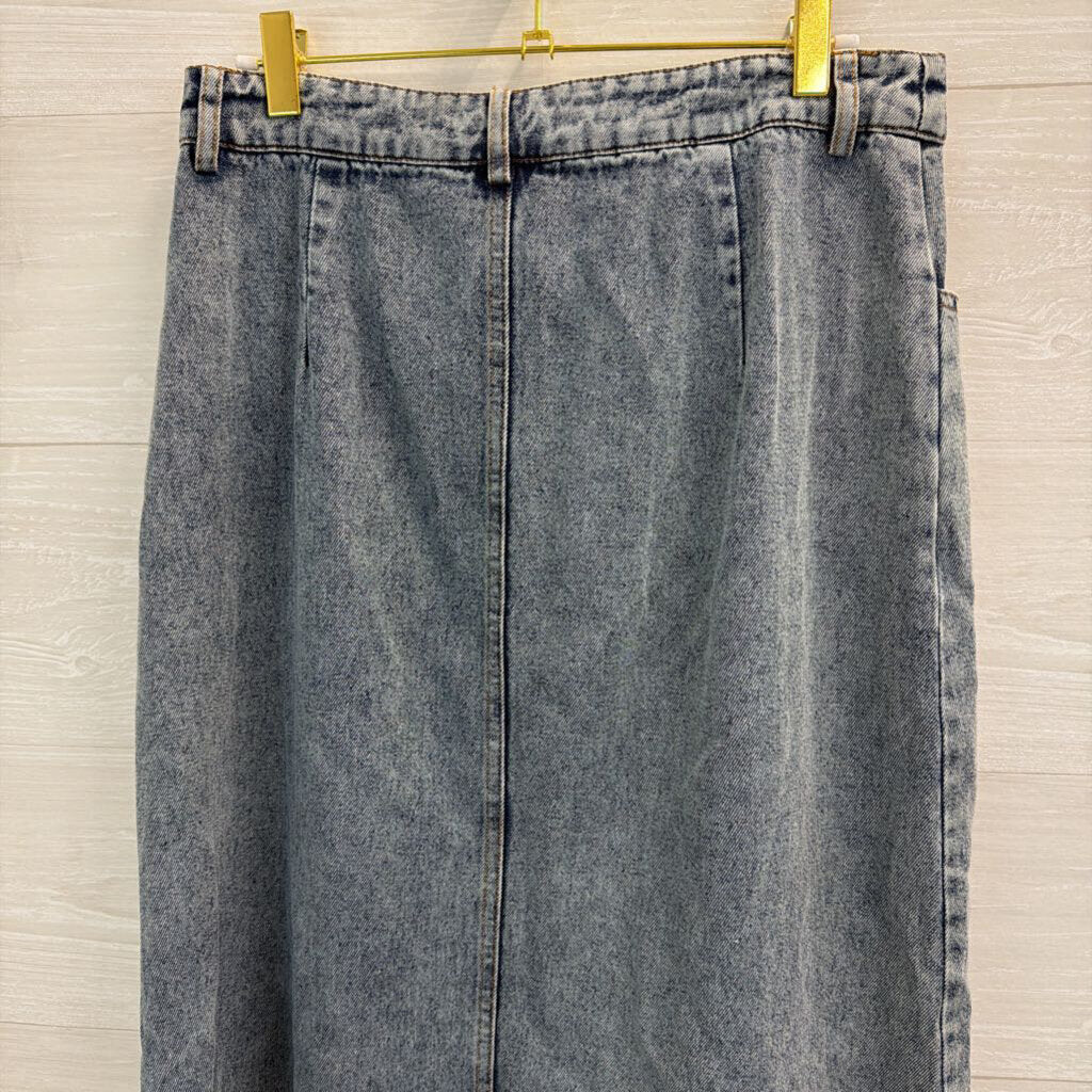Medium Wash Front Slit Denim Maxi Skirt Large