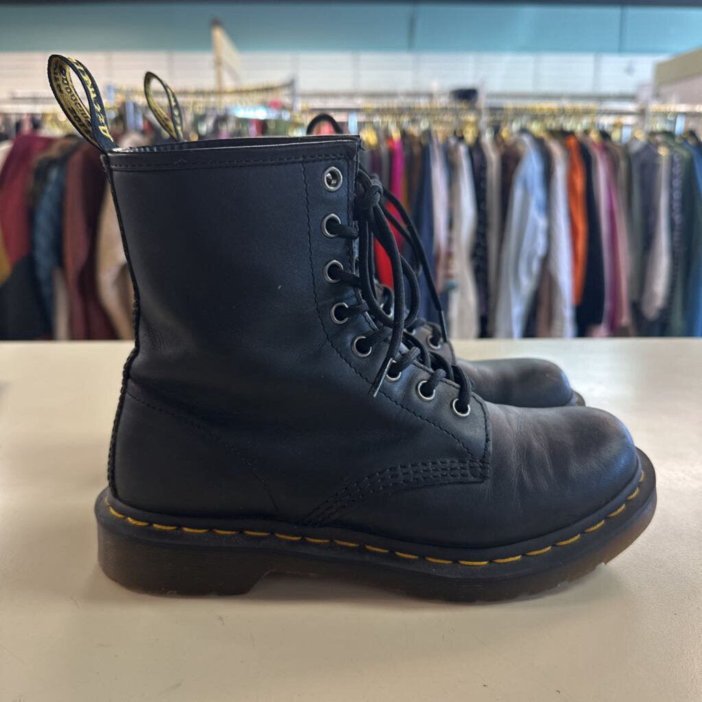 Dr. Martens Black Greasy Leather Lace Up Boots 7