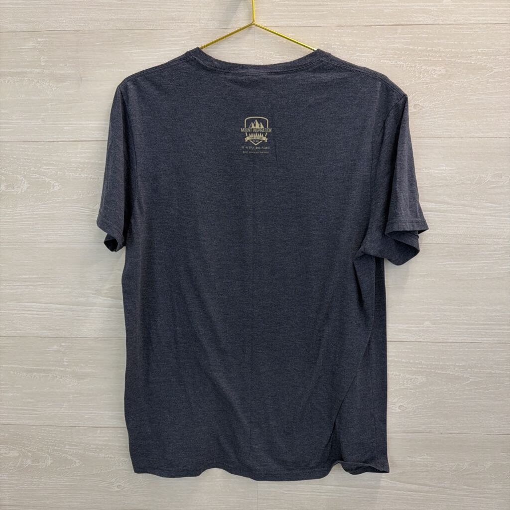 Navy/ Beige Flower In Boots Short Sleeve Graphic Tee Large