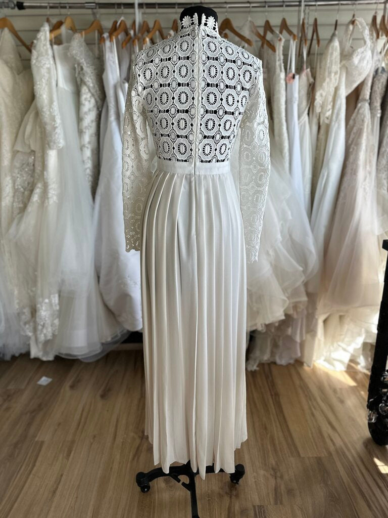 Self-Portrait Pleated Floral Crochet Wedding Dress 2