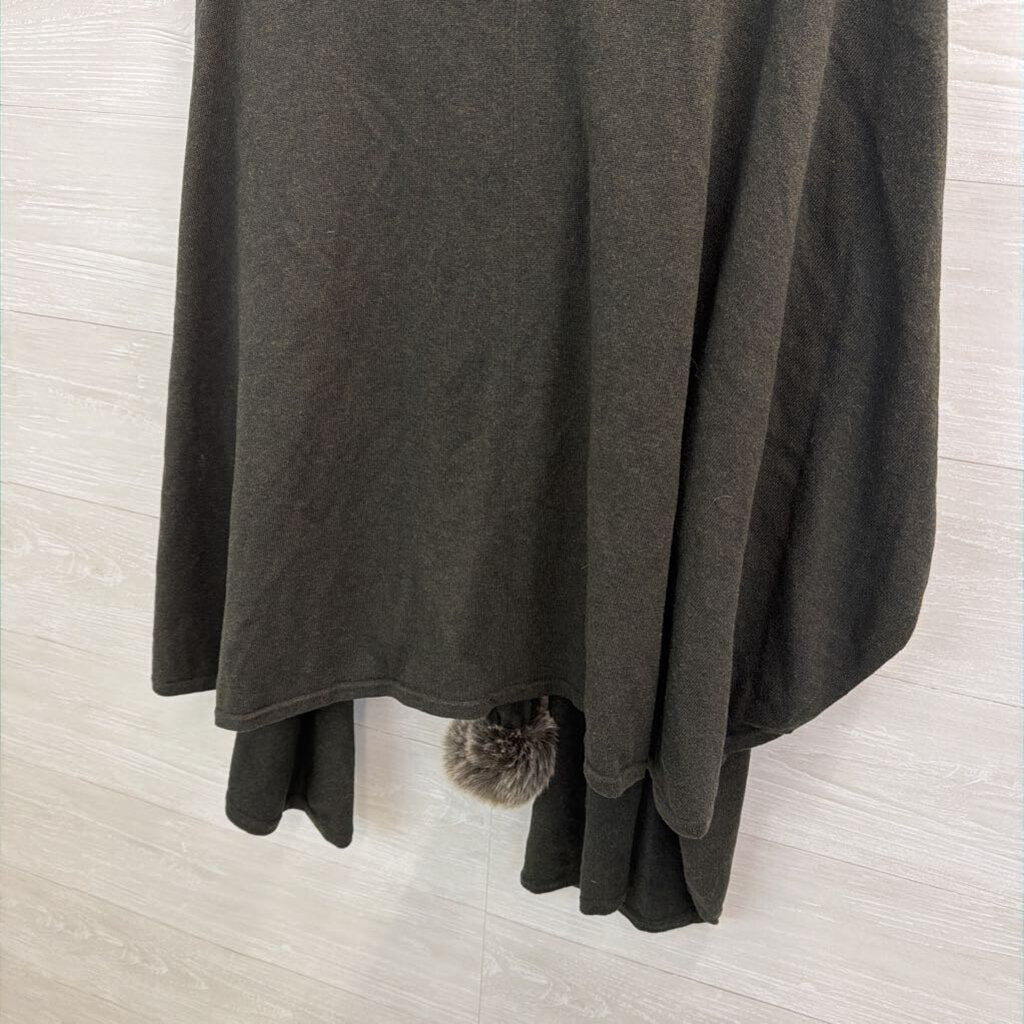 Cabi Green Knit Tie Waist Shoulder Cape Top One Size