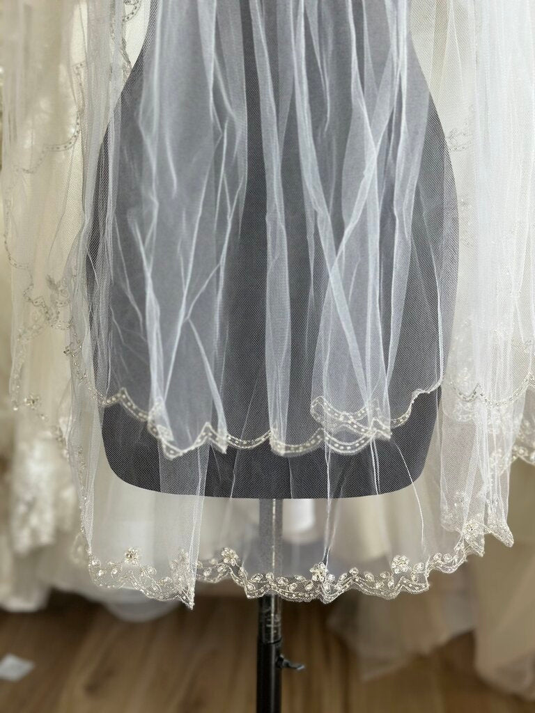Double Layer Beaded Edge Veil