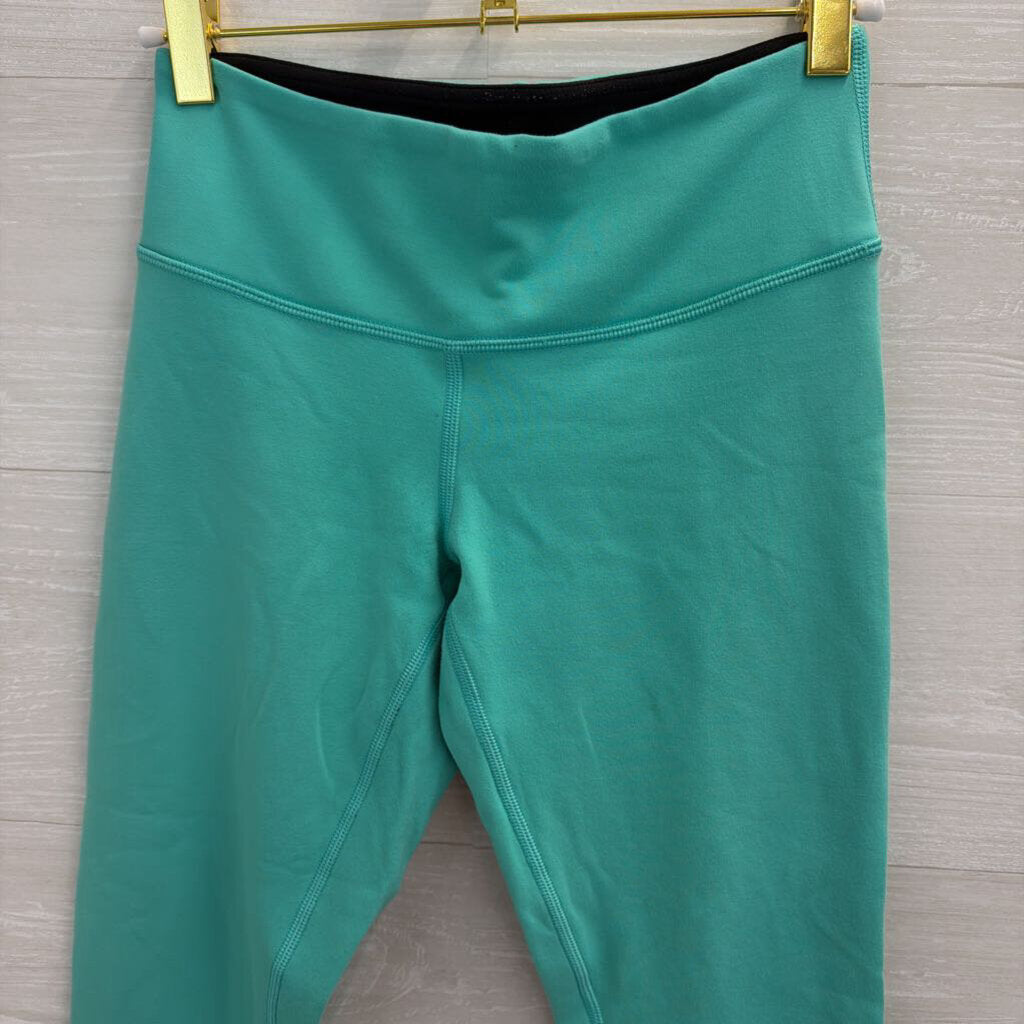Lululemon Blue Cropped Leggings 4