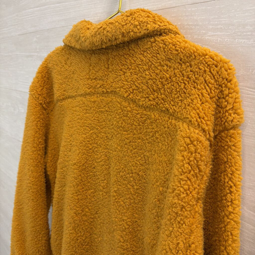 New York Laundry Golden Yellow Fuzzy Sherpa Shacket Medium
