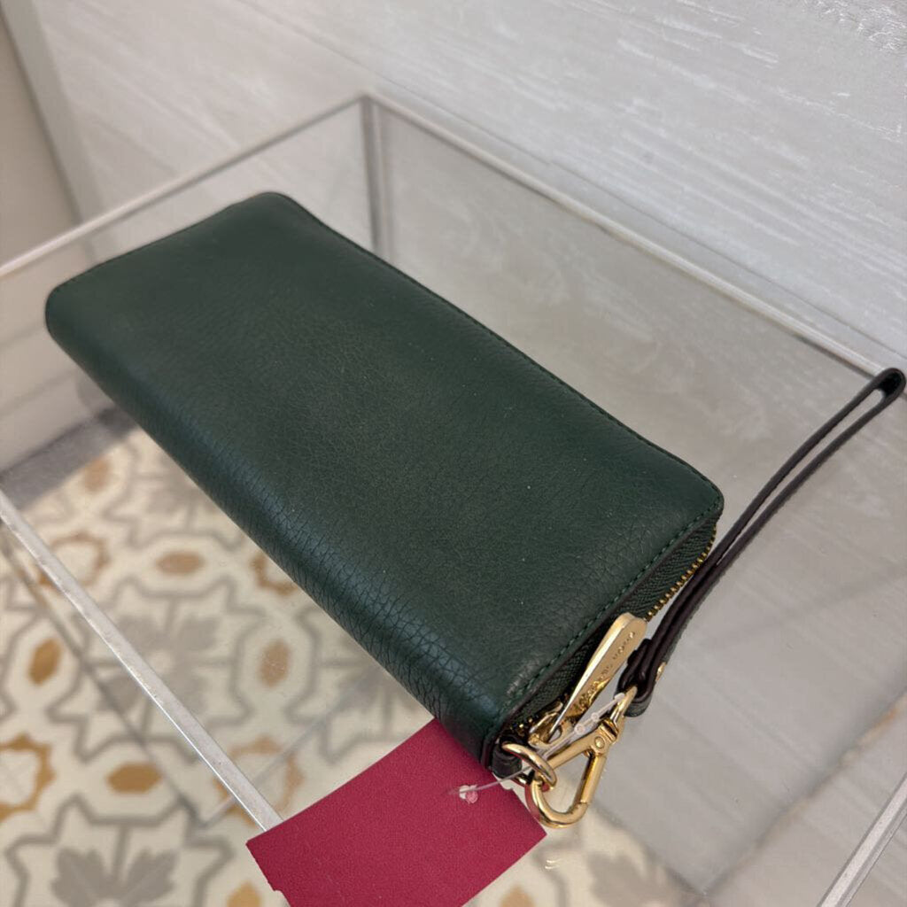 Michael Kors Green Pebbled Leather Jet Set Zip Around Wallet